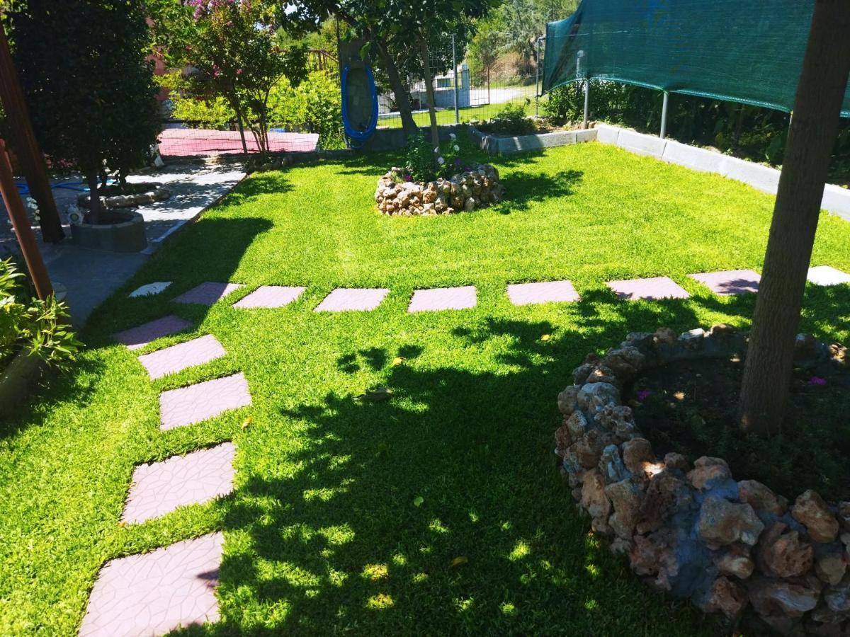 Adam'S Holiday House 2019 Kariani Exterior foto