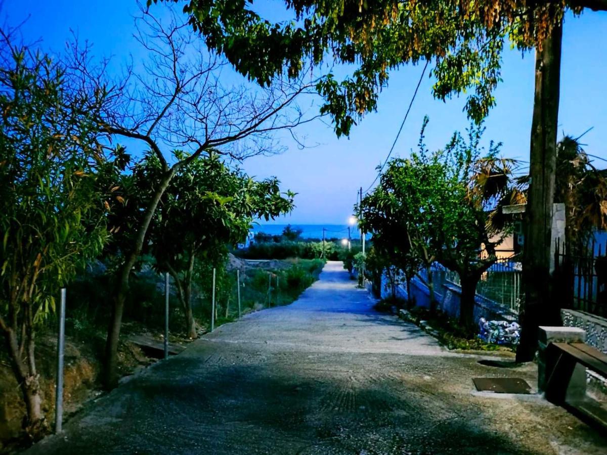 Adam'S Holiday House 2019 Kariani Exterior foto