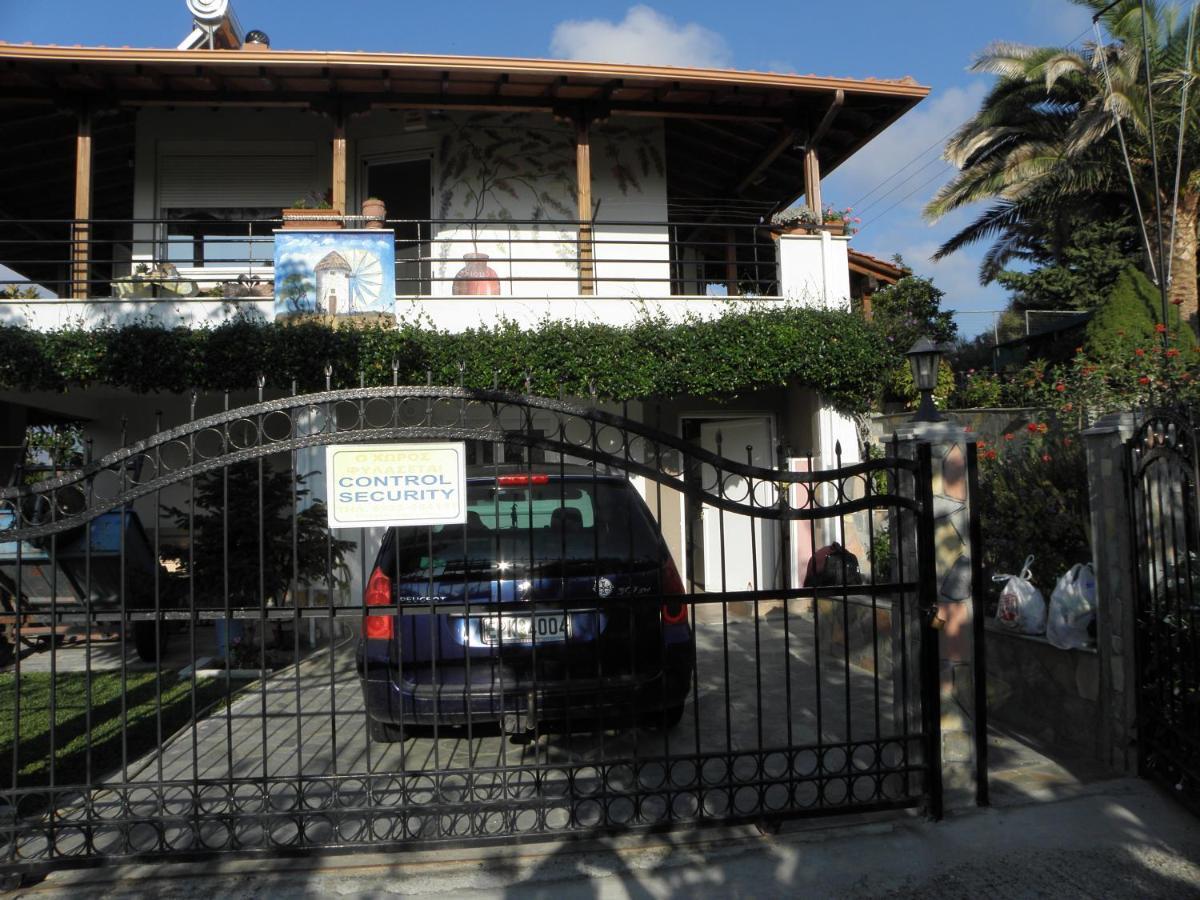 Adam'S Holiday House 2019 Kariani Exterior foto